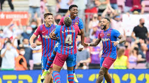 滑板队员需 滑板队员需